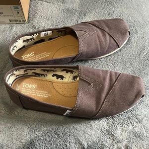 Womens Toms